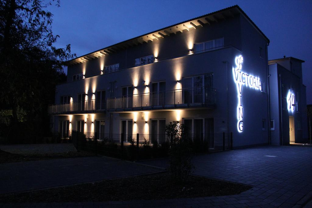 Отель Victoria Living Jockgrim Экстерьер фото