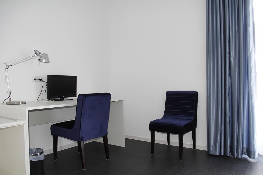 Отель Victoria Living Jockgrim Экстерьер фото