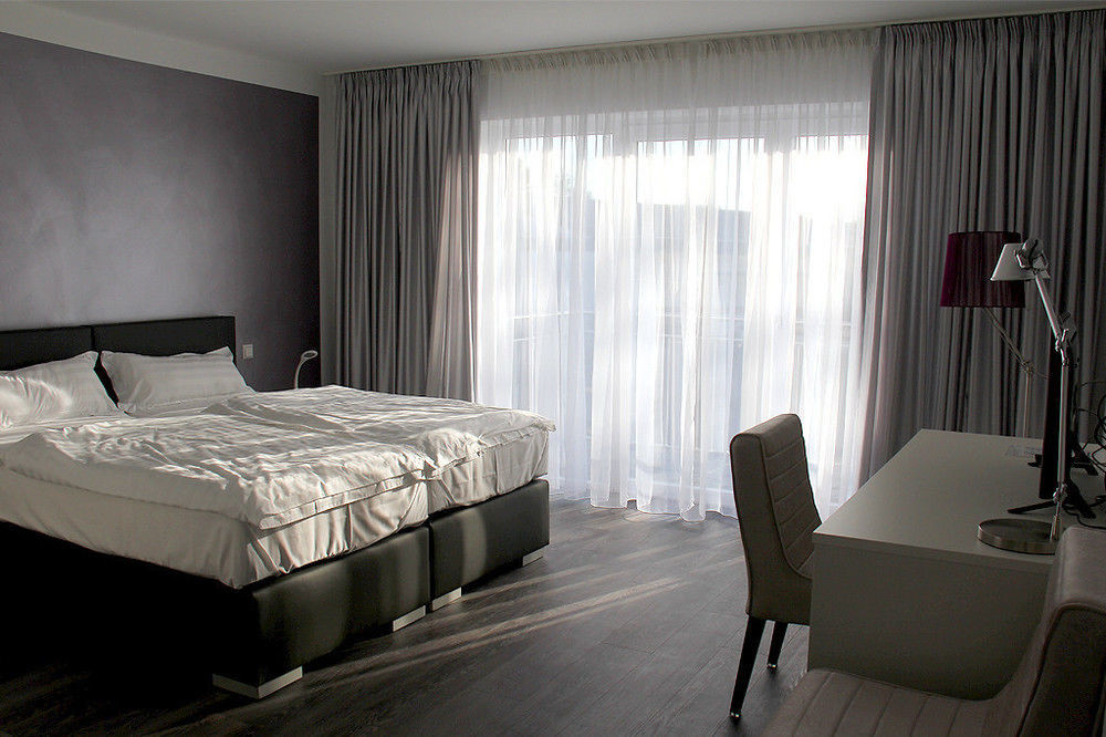 Отель Victoria Living Jockgrim Экстерьер фото